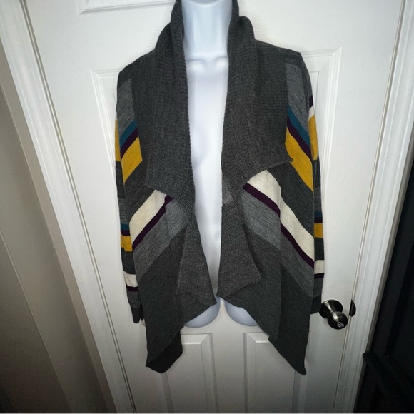 Stambecco Women’s Medium Gray Wool Knit Cardigan Sweater Top M Made In Italy - Picture 14 of 16